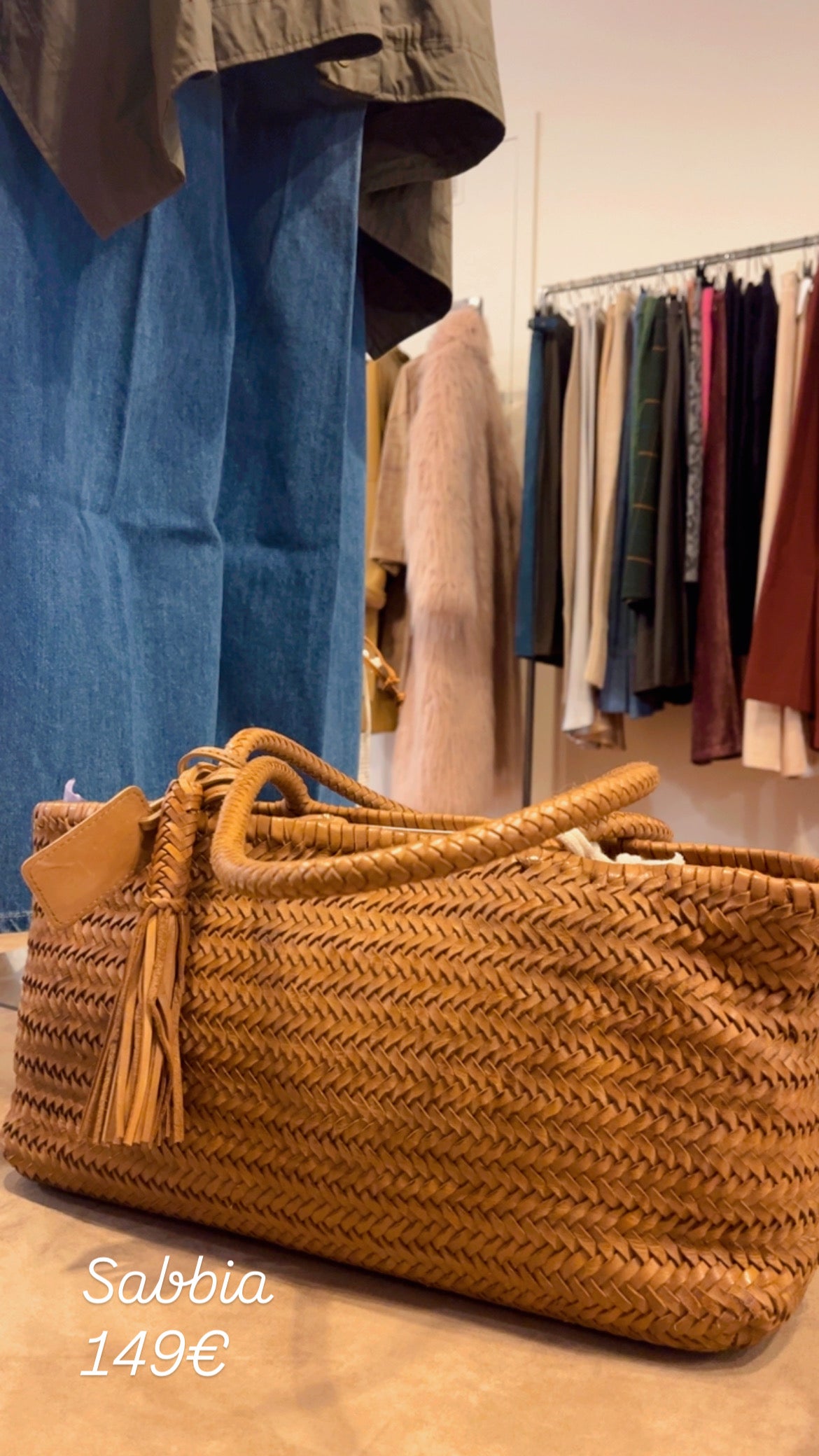 Borsa media intrecciata