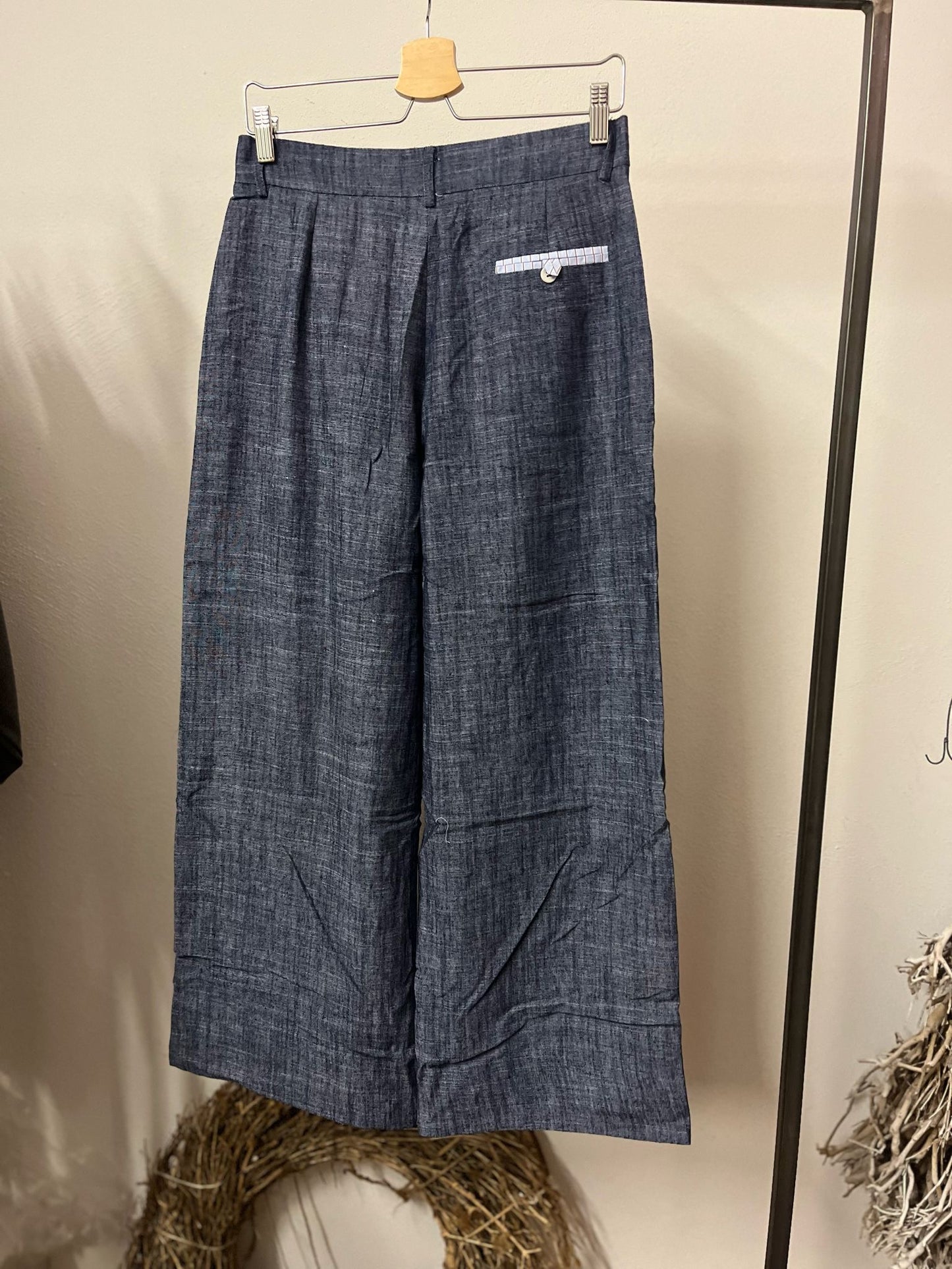 Pantaloni jeans