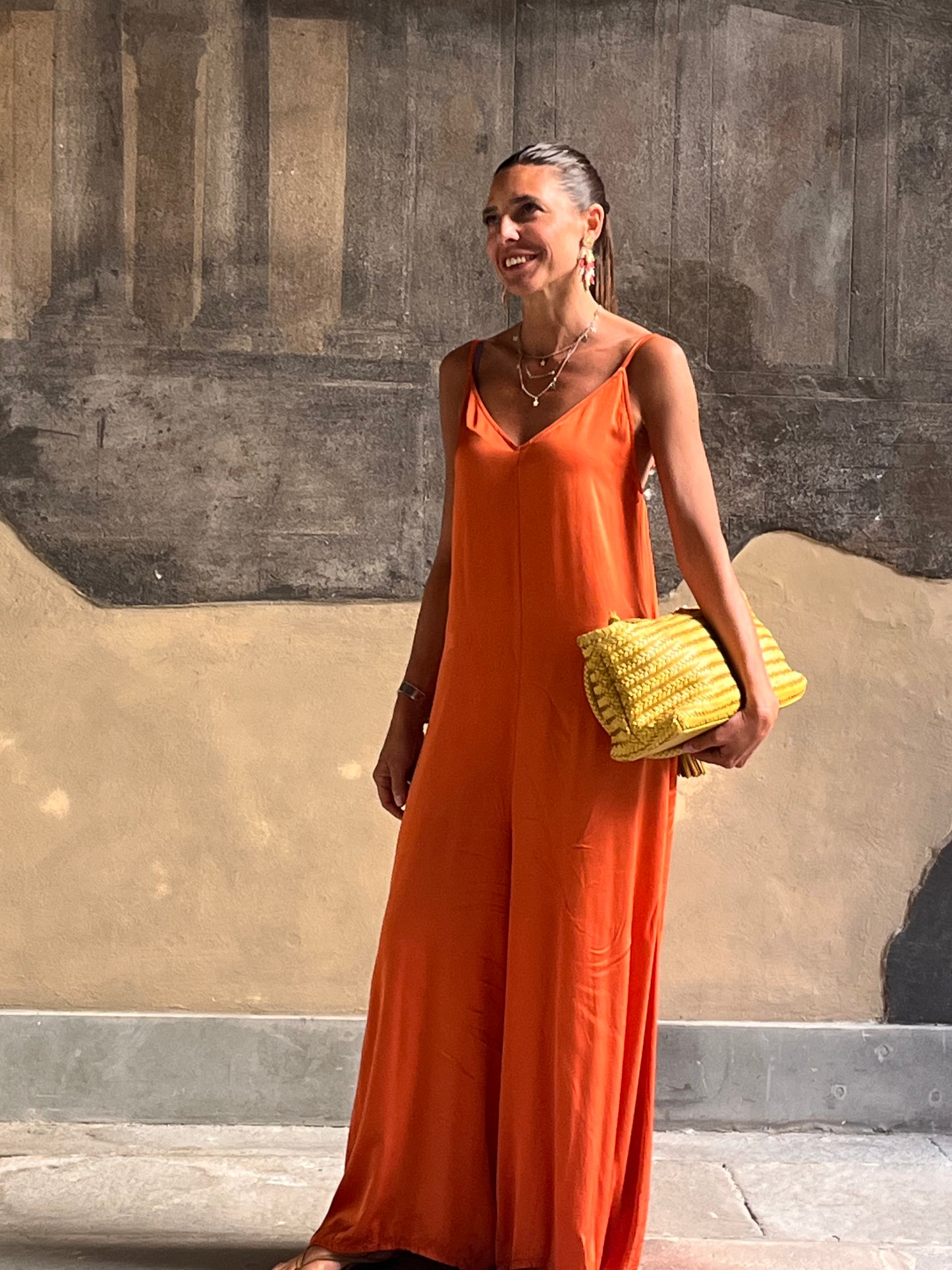 Tuta arancio